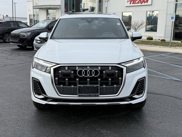 2025 Audi Q7 Premium Plus