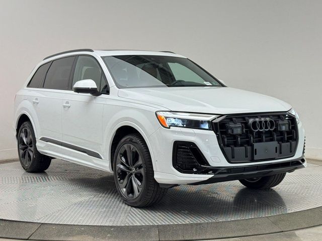 2025 Audi Q7 Premium Plus