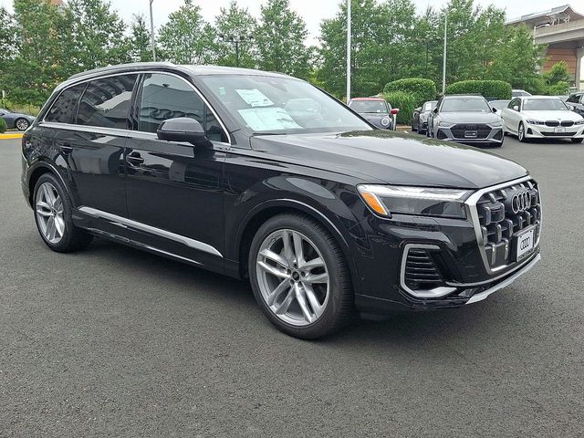 2025 Audi Q7 Premium Plus