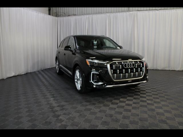 2025 Audi Q7 Premium Plus