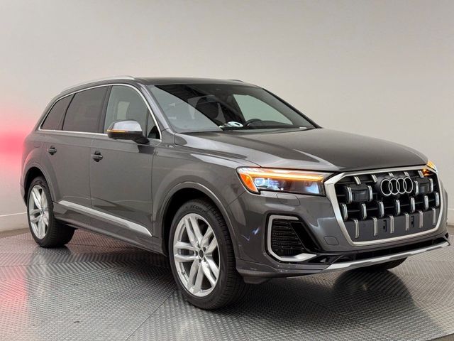 2025 Audi Q7 Premium Plus