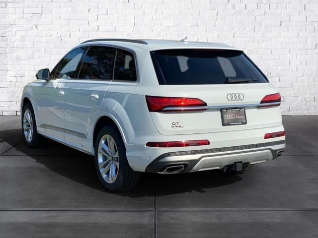 2025 Audi Q7 Premium Plus