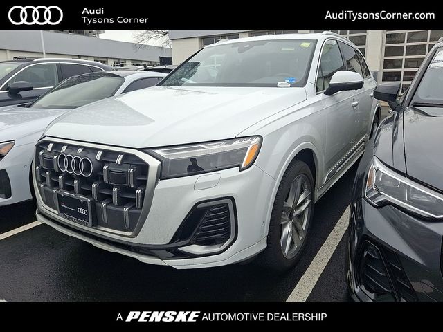 2025 Audi Q7 Premium Plus