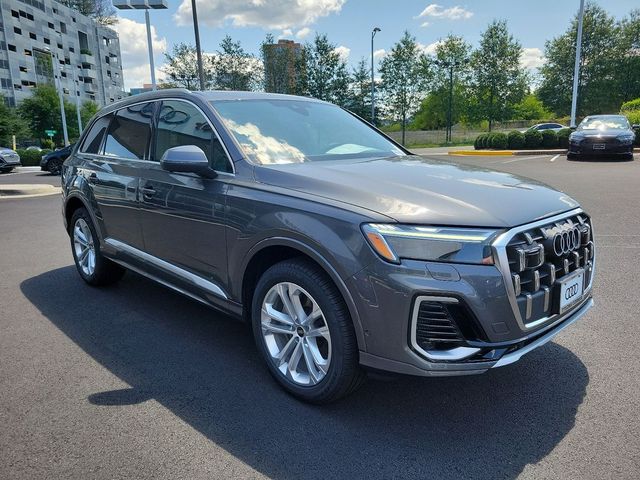 2025 Audi Q7 Premium Plus