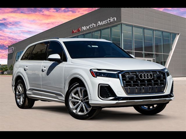 2025 Audi Q7 Premium Plus