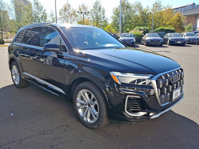 2025 Audi Q7 Premium Plus