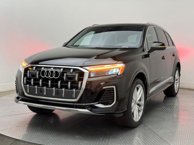 2025 Audi Q7 Premium Plus
