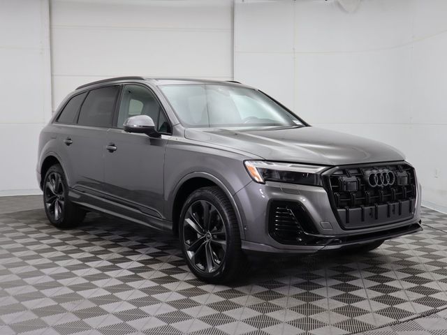 2025 Audi Q7 Premium Plus