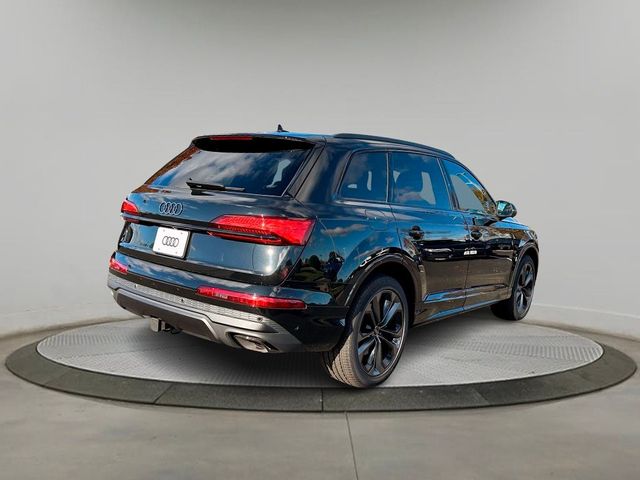 2025 Audi Q7 Premium Plus