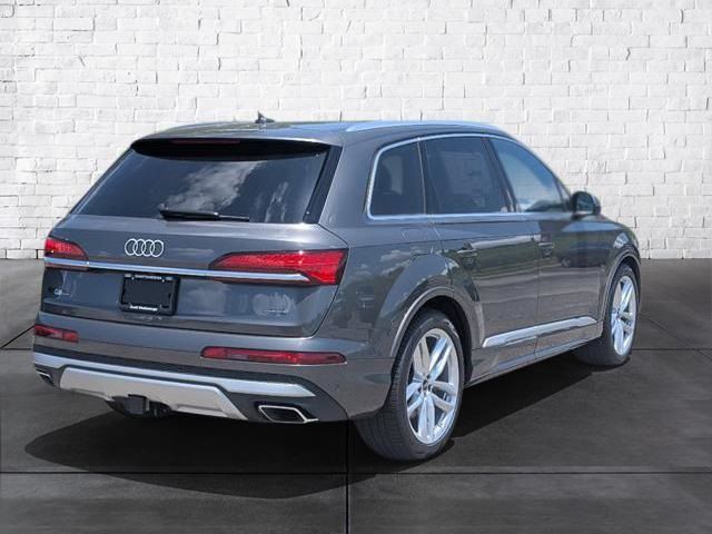 2025 Audi Q7 Premium Plus