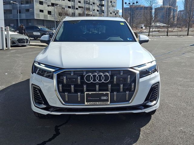 2025 Audi Q7 Premium Plus