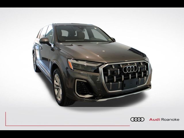 2025 Audi Q7 Premium Plus