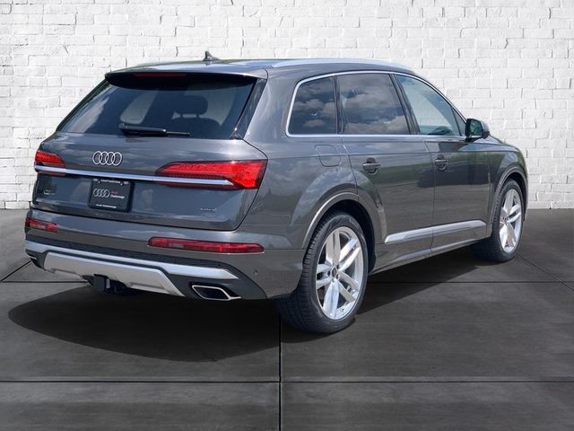 2025 Audi Q7 Premium Plus