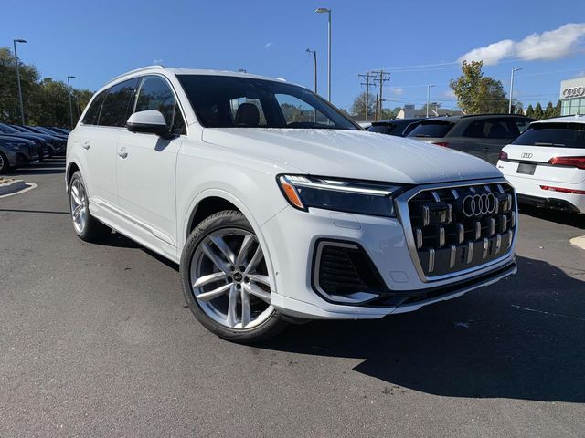 2025 Audi Q7 Premium Plus