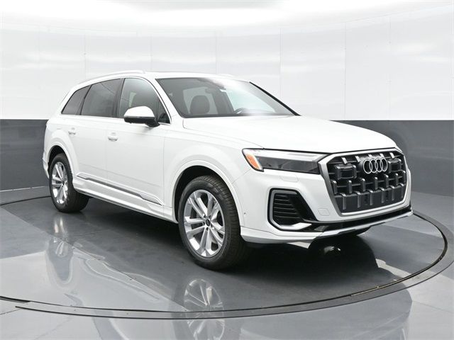 2025 Audi Q7 Premium Plus