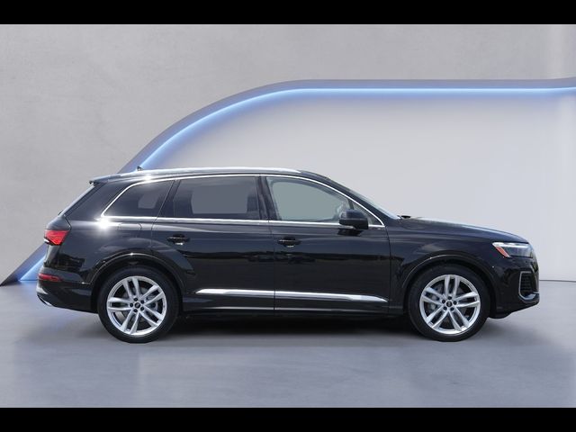 2025 Audi Q7 Premium Plus