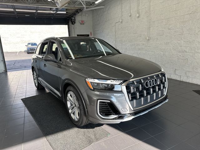 2025 Audi Q7 Prestige