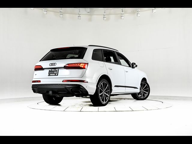 2025 Audi Q7 Premium Plus