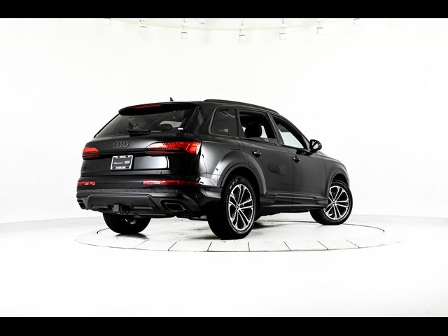 2025 Audi Q7 Premium Plus