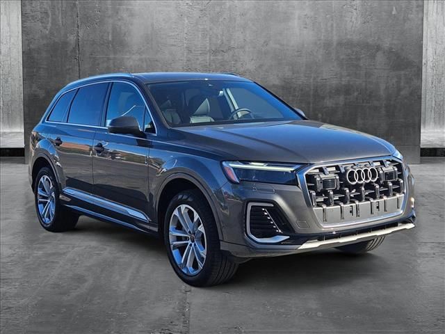 2025 Audi Q7 Premium