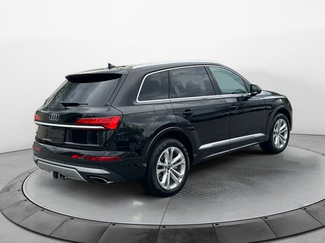 2025 Audi Q7 Premium