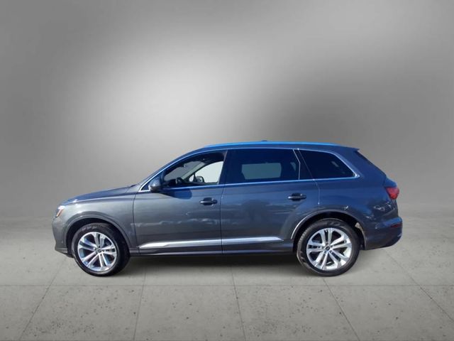 2025 Audi Q7 Premium