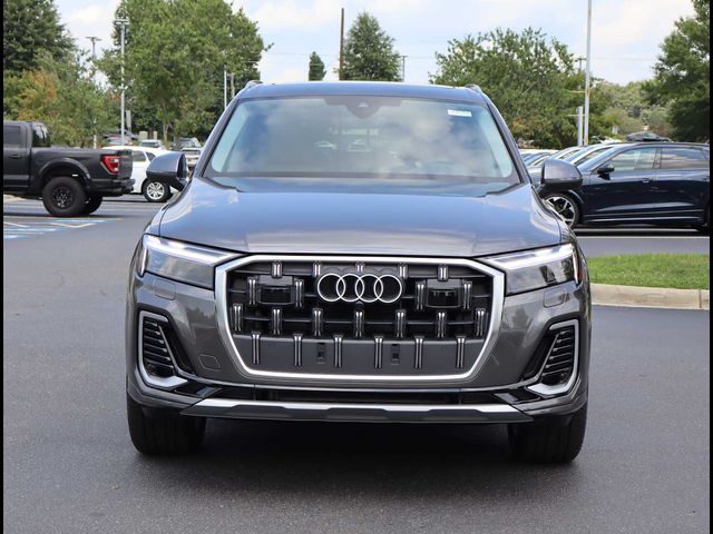 2025 Audi Q7 Premium