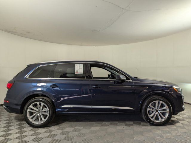 2025 Audi Q7 Premium