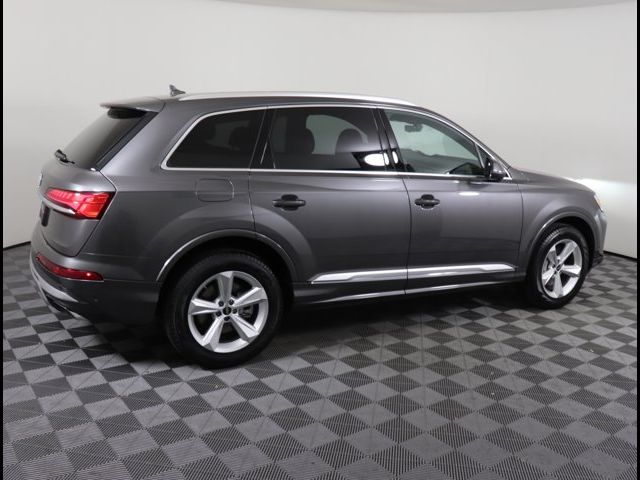 2025 Audi Q7 Premium