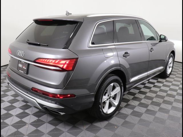 2025 Audi Q7 Premium