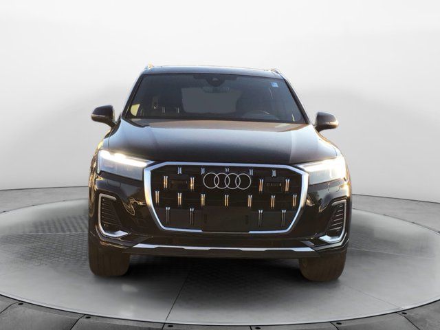 2025 Audi Q7 Premium