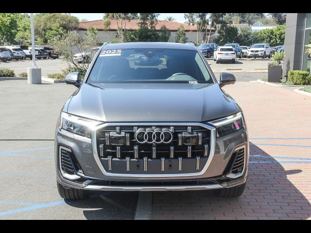 2025 Audi Q7 Premium