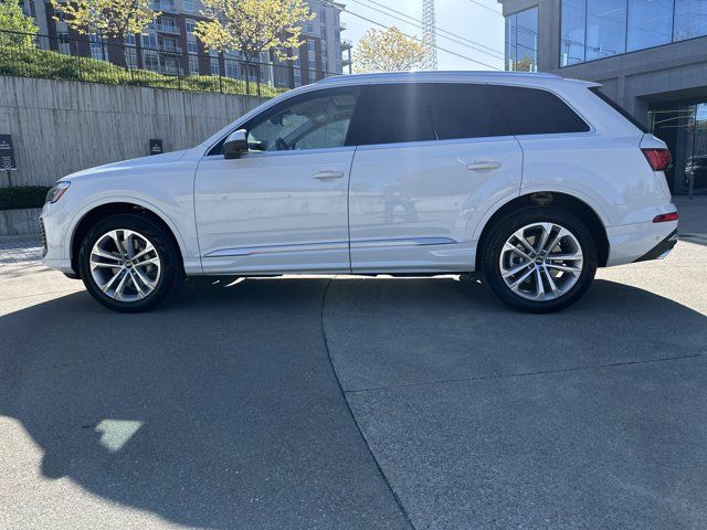 2025 Audi Q7 Premium
