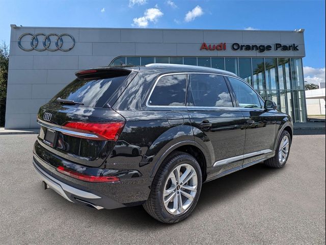 2025 Audi Q7 Premium