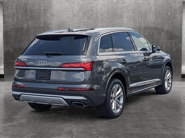 2025 Audi Q7 Premium