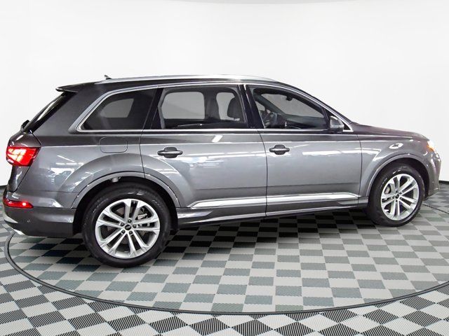 2025 Audi Q7 Premium