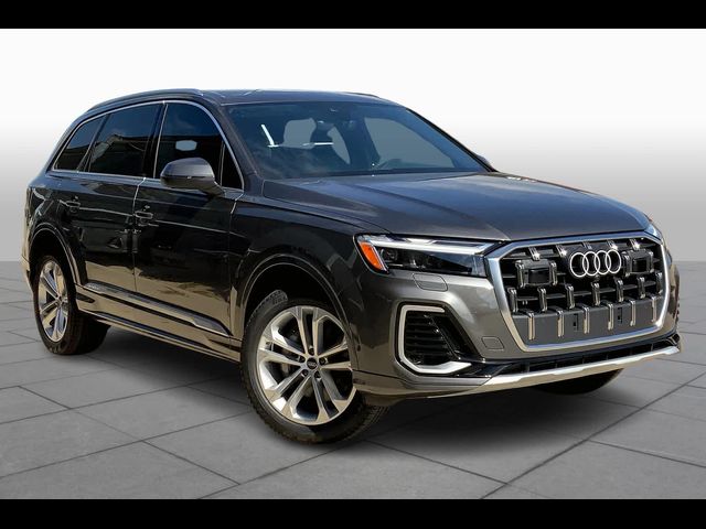 2025 Audi Q7 Premium