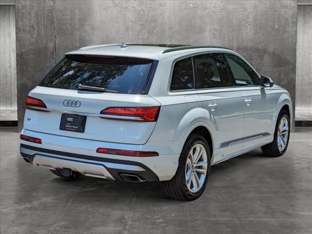 2025 Audi Q7 Premium