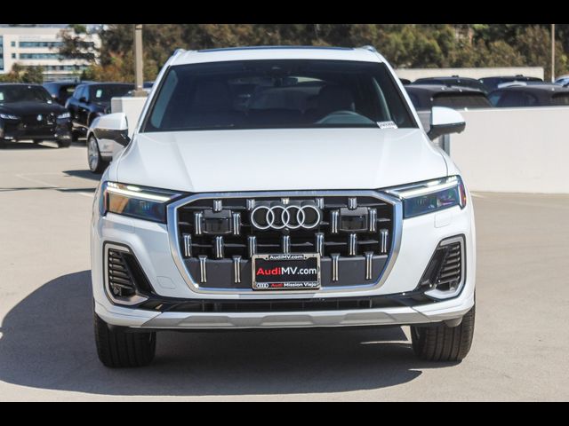 2025 Audi Q7 Premium