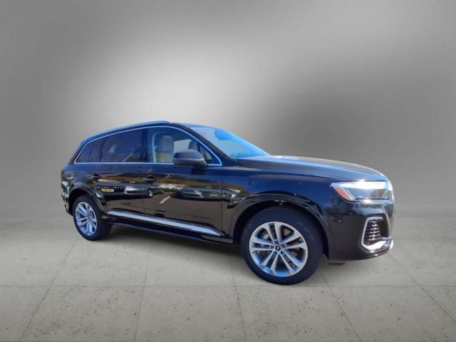 2025 Audi Q7 Premium