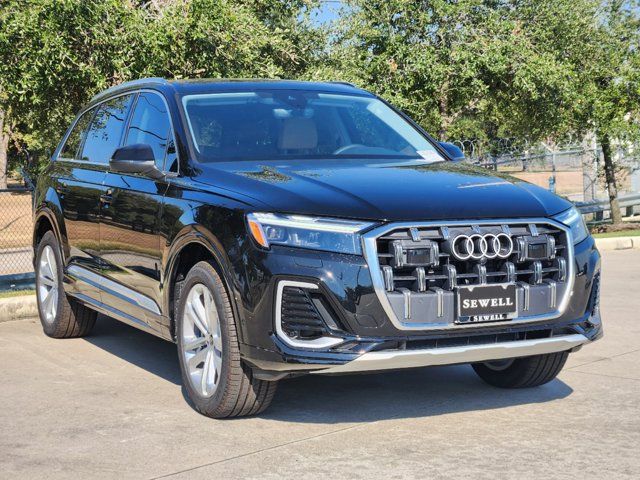 2025 Audi Q7 Premium