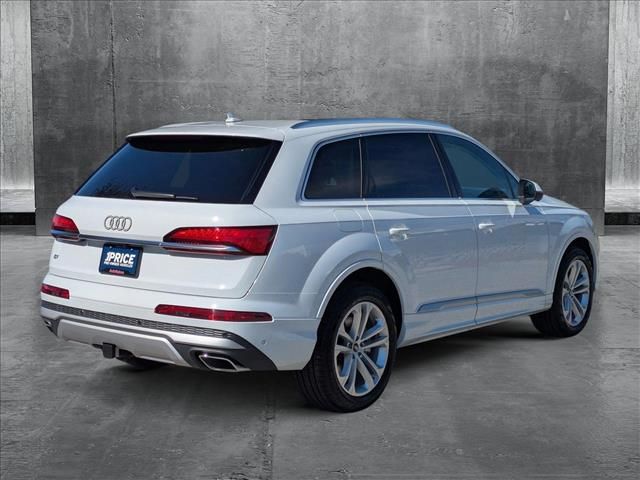 2025 Audi Q7 Premium