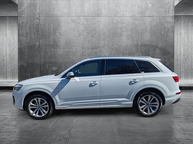 2025 Audi Q7 Premium