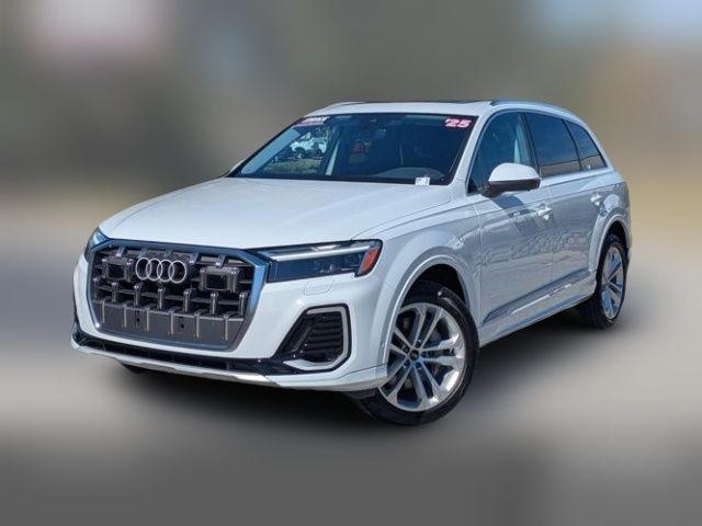 2025 Audi Q7 Premium