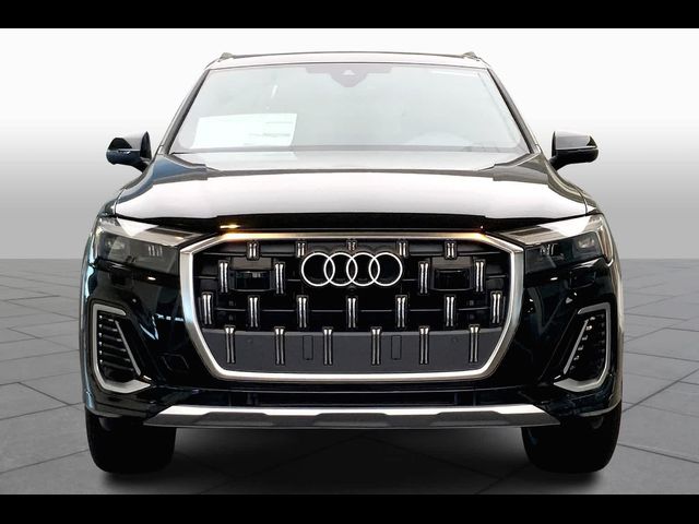 2025 Audi Q7 Premium