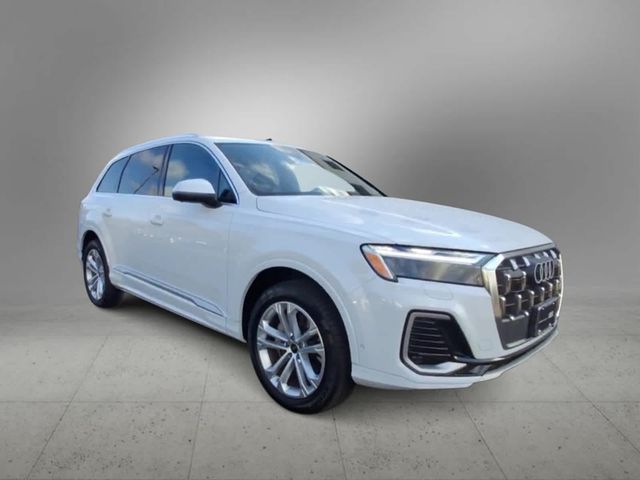 2025 Audi Q7 Premium