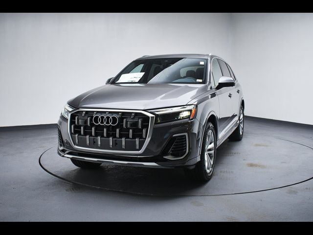 2025 Audi Q7 Premium