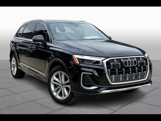 2025 Audi Q7 Premium