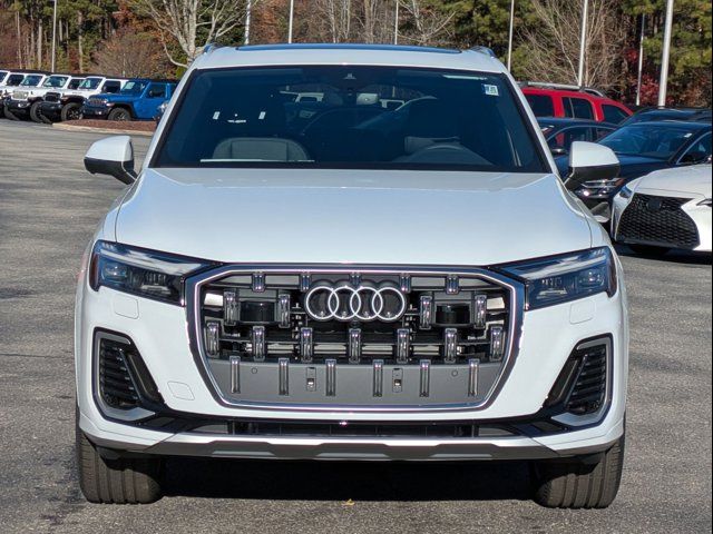 2025 Audi Q7 Premium