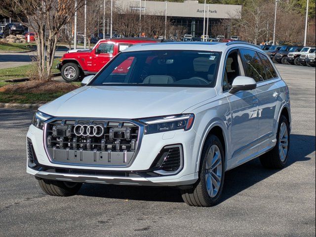 2025 Audi Q7 Premium